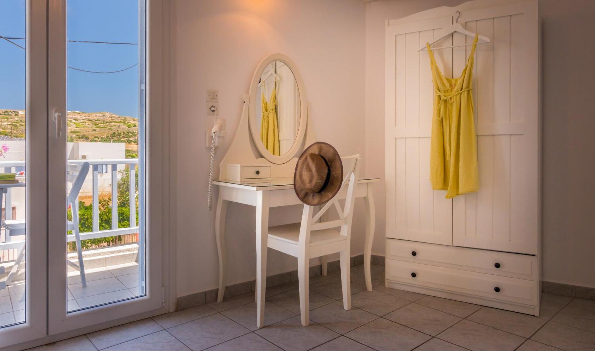 Aeolis Hotel Adamantas  Dış mekan fotoğraf